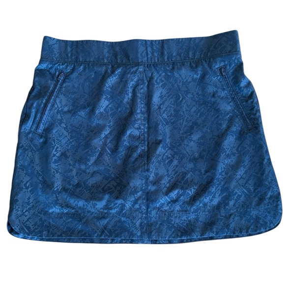 Orvis Pants - Orvis Blue Embossed Travel Skort Size L